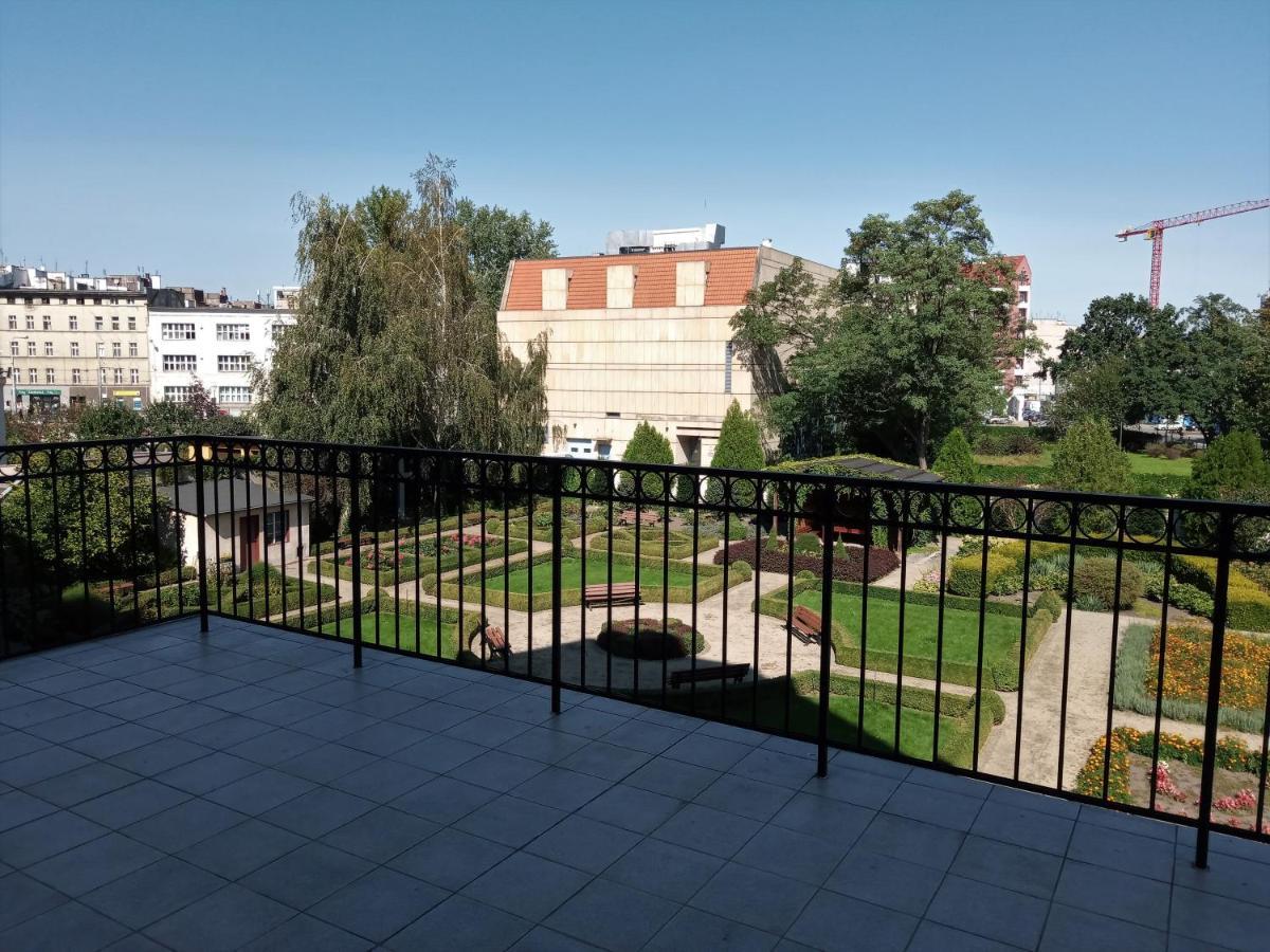 Dom Notre Dame Bed & Breakfast - Wroclaw — Photos 3